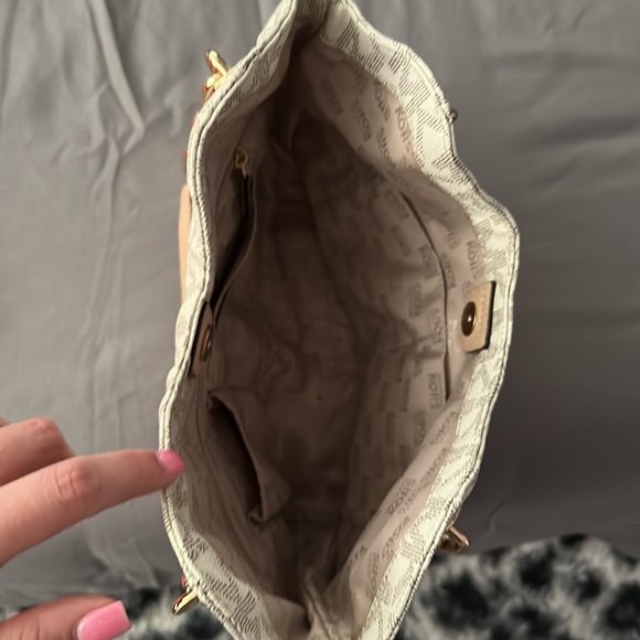 Michael Kors Shoulder Bag - Picture 2 of 3